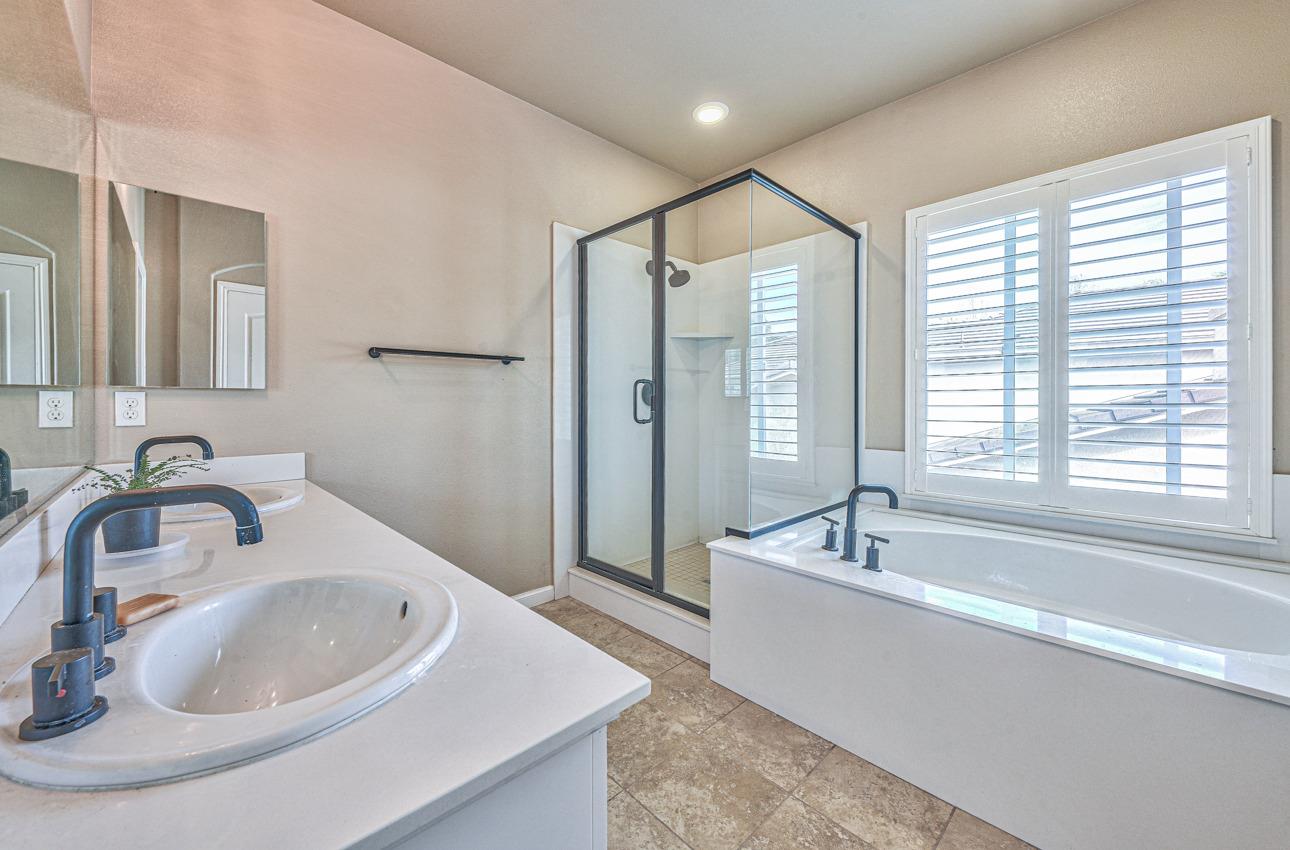 604 Calais Ct, Hollister, CA 95023 photo 26