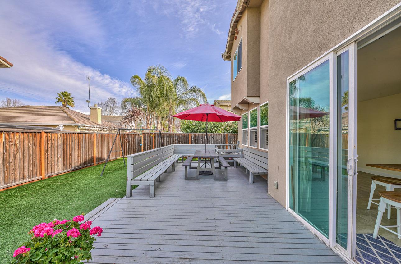 604 Calais Ct, Hollister, CA 95023 photo 3