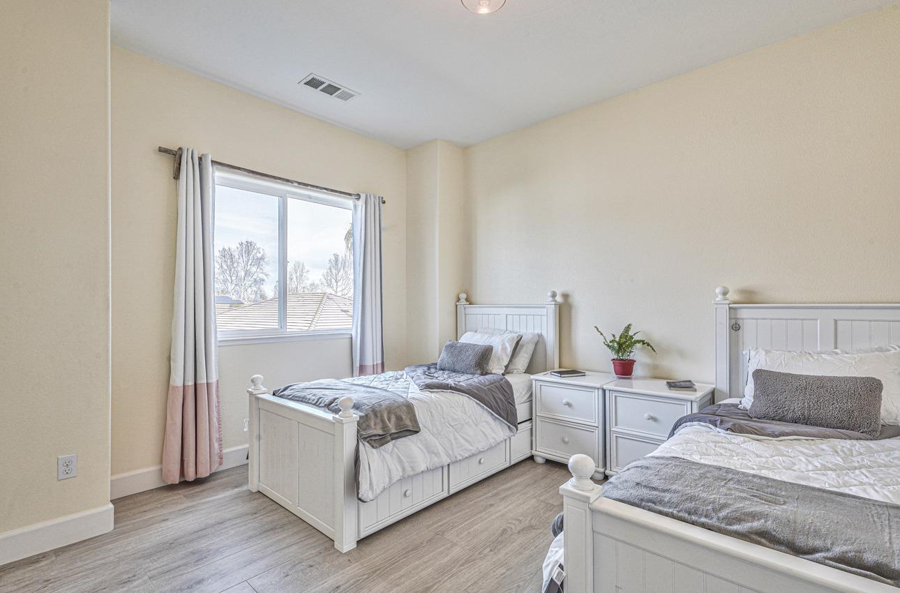 604 Calais Ct, Hollister, CA 95023 photo 31