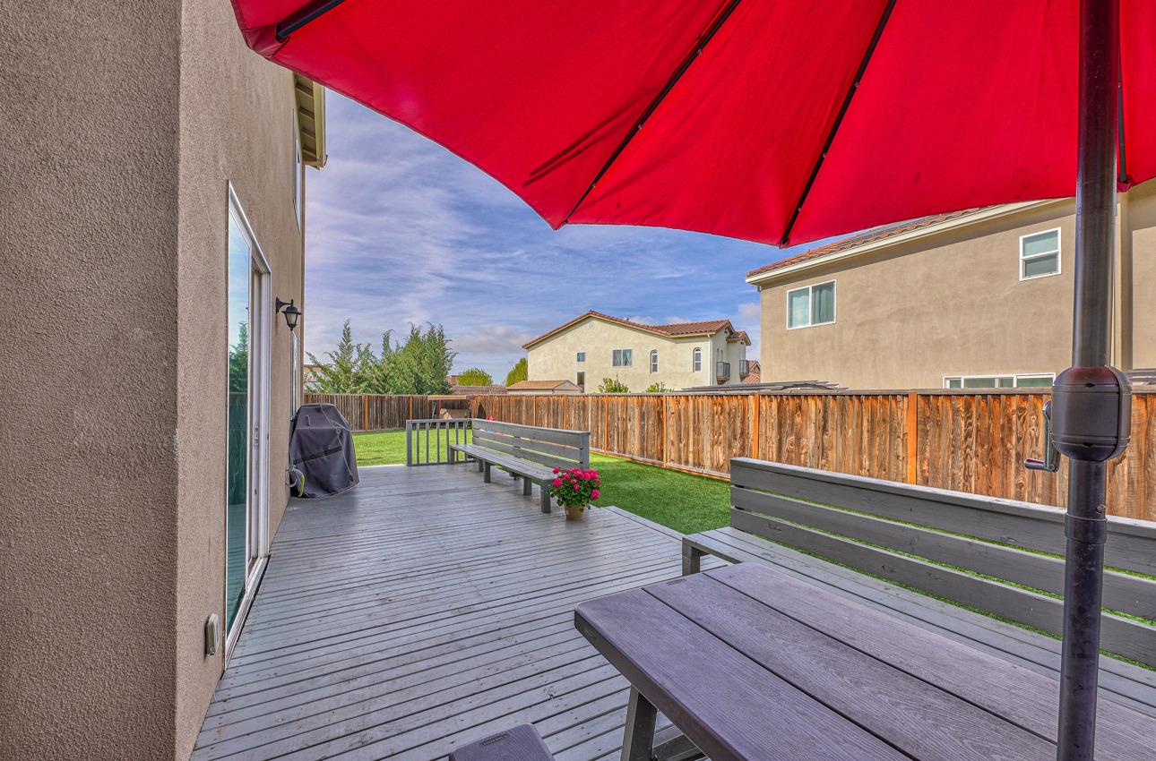 604 Calais Ct, Hollister, CA 95023 photo 4