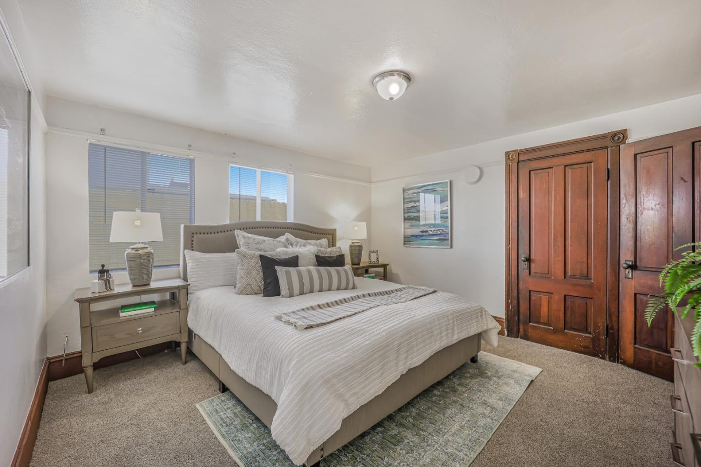 Detail Gallery Image 27 of 70 For 2027 Pacific Ave, Alameda,  CA 94501 - – Beds | – Baths
