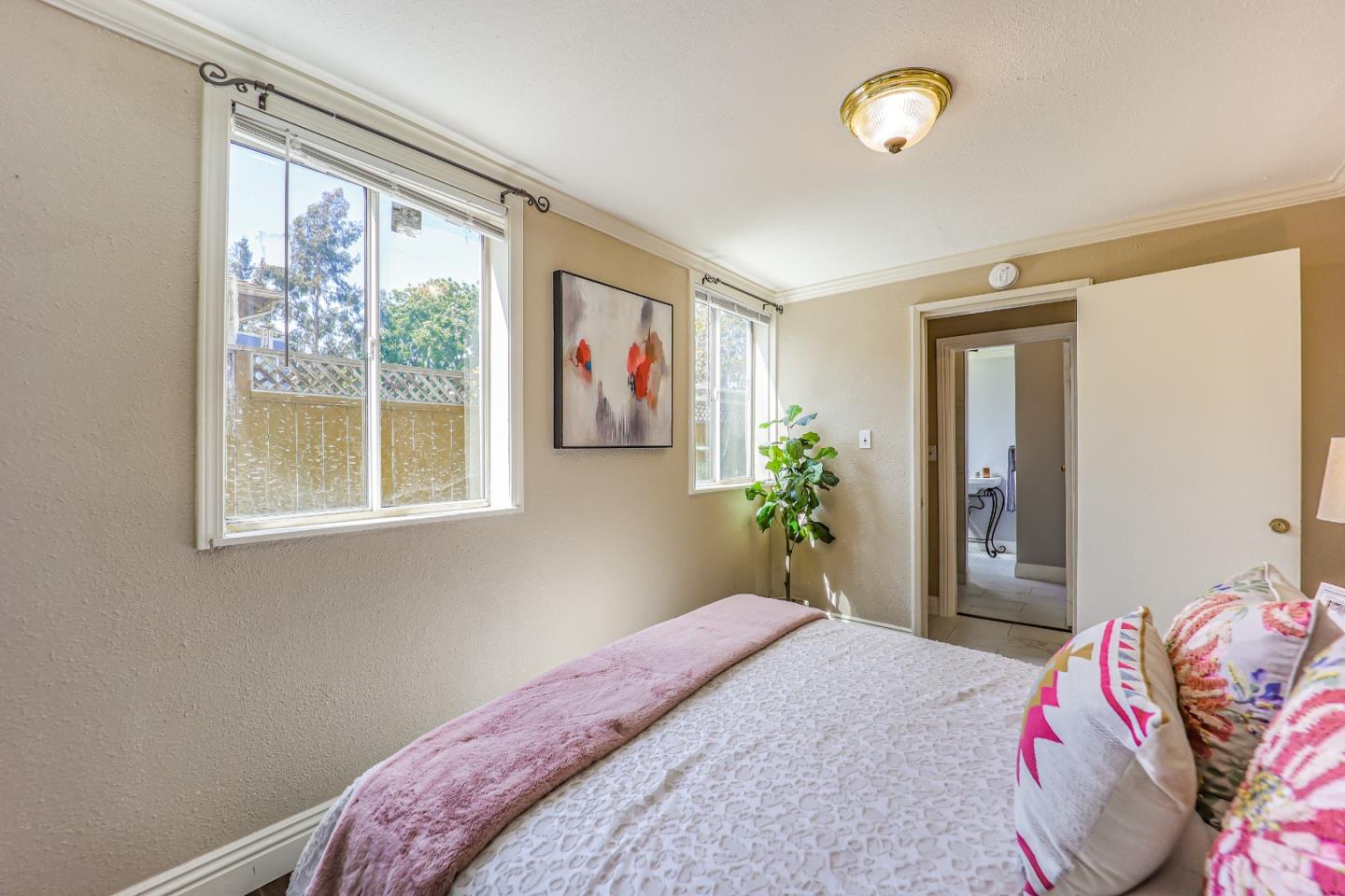 Detail Gallery Image 50 of 70 For 2027 Pacific Ave, Alameda,  CA 94501 - – Beds | – Baths