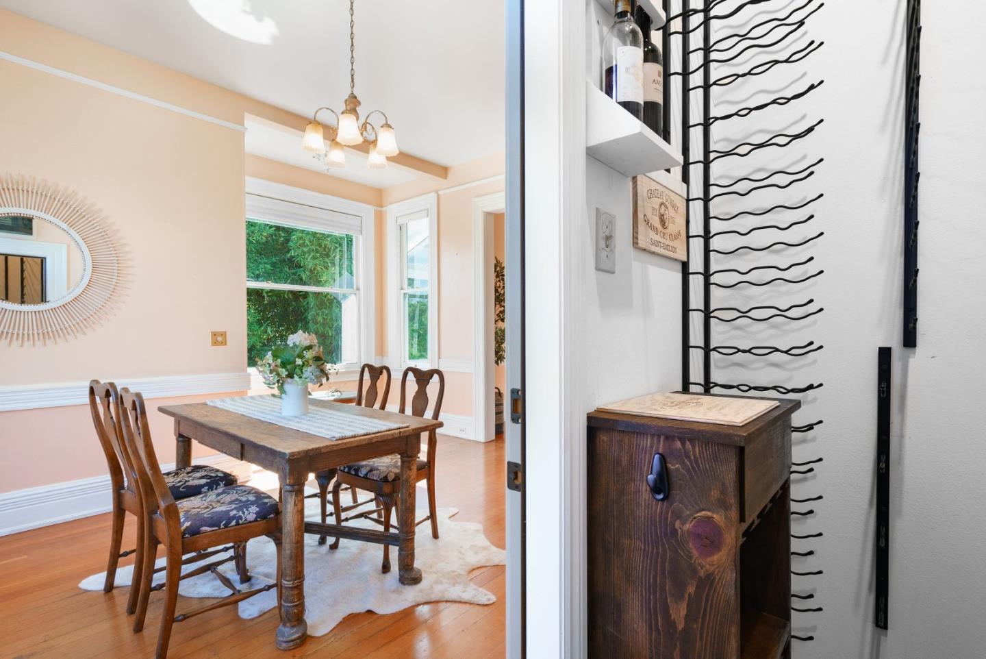 Detail Gallery Image 38 of 110 For 105 Sylvar St, Santa Cruz,  CA 95060 - 7 Beds | 4/1 Baths