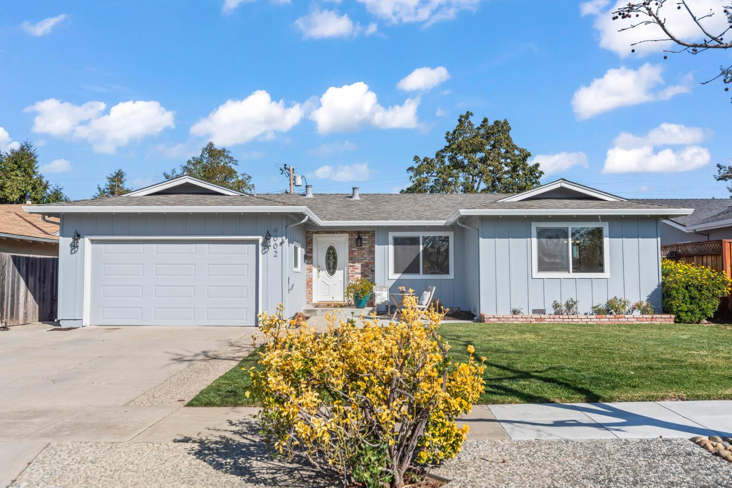 Detail Gallery Image 1 of 1 For 4002 La Mesa Ln, San Jose,  CA 95124 - 3 Beds | 2 Baths