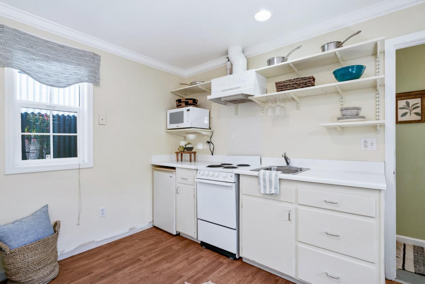 Detail Gallery Image 78 of 110 For 105 Sylvar St, Santa Cruz,  CA 95060 - – Beds | – Baths