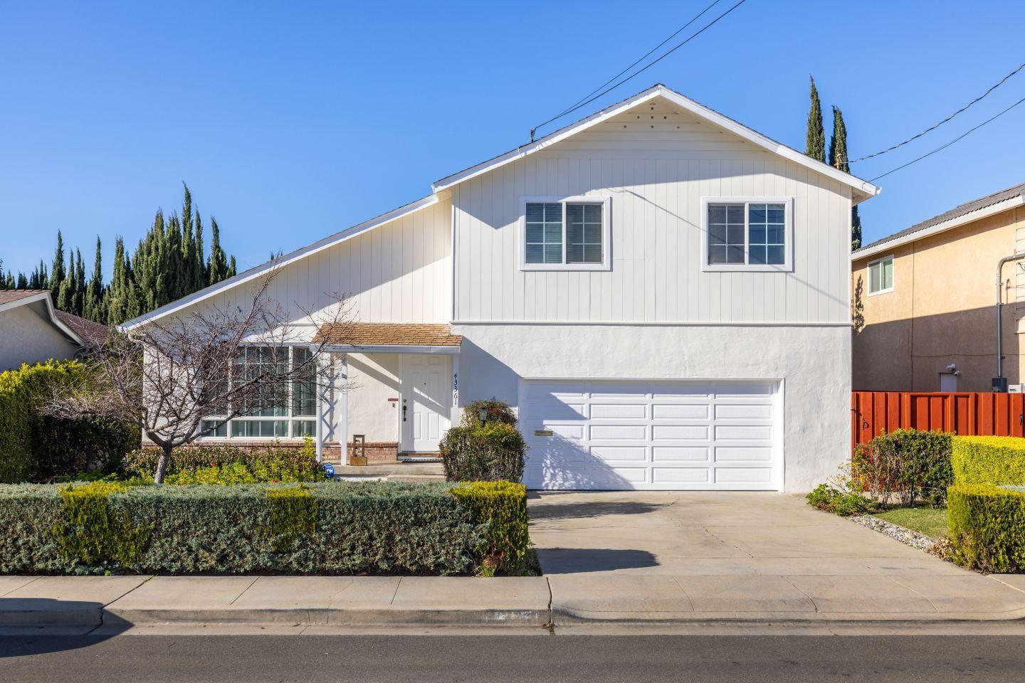 Detail Gallery Image 1 of 1 For 43361 Fremont Blvd, Fremont,  CA 94538 - 3 Beds | 1/1 Baths