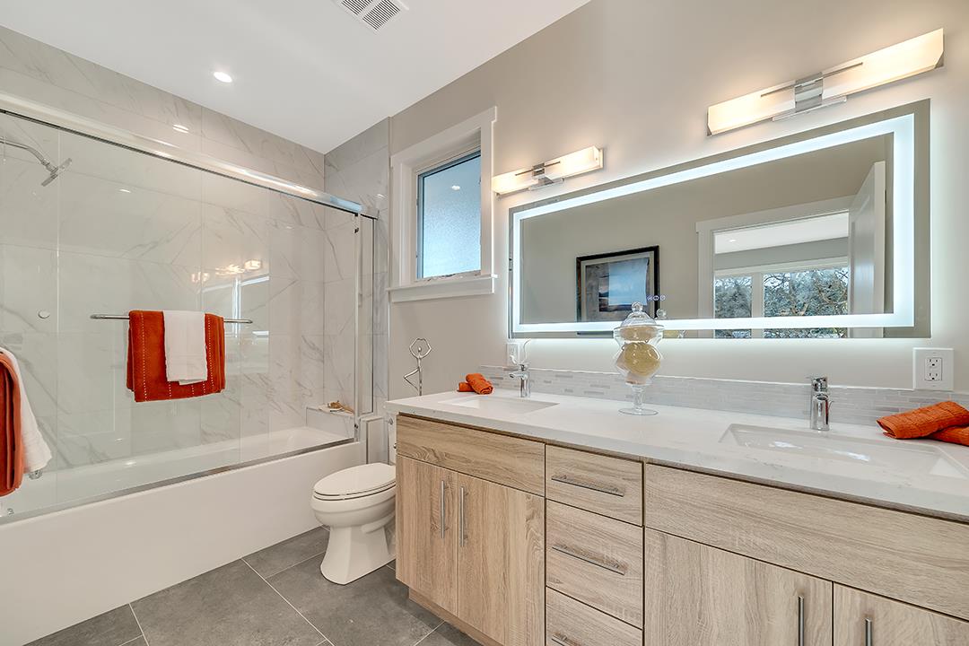 Detail Gallery Image 16 of 21 For 1667 San Carlos Ave #301,  San Carlos,  CA 94070 - 2 Beds | 2 Baths