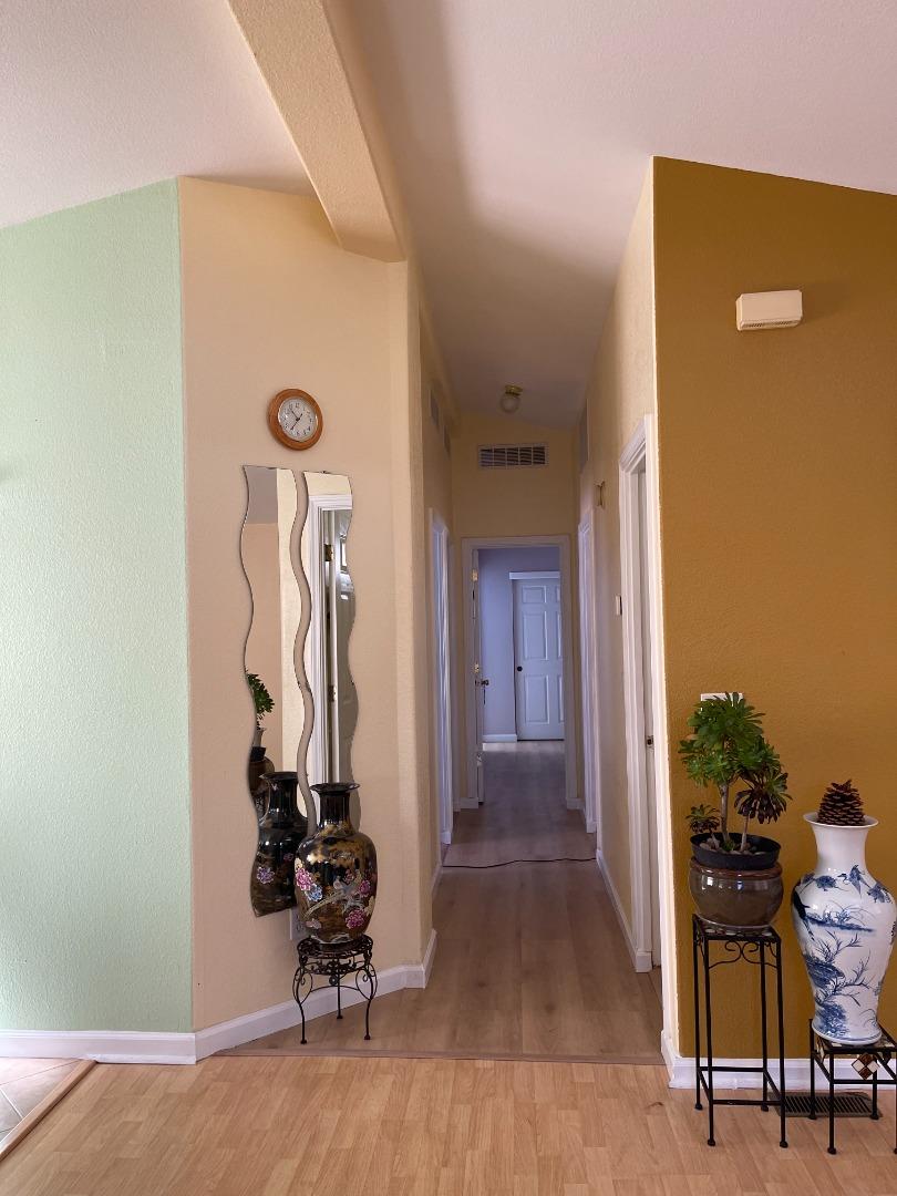 Detail Gallery Image 5 of 26 For 1515 North Milpitas Blvd. #117,  Milpitas,  CA 95035 - 3 Beds | 2 Baths