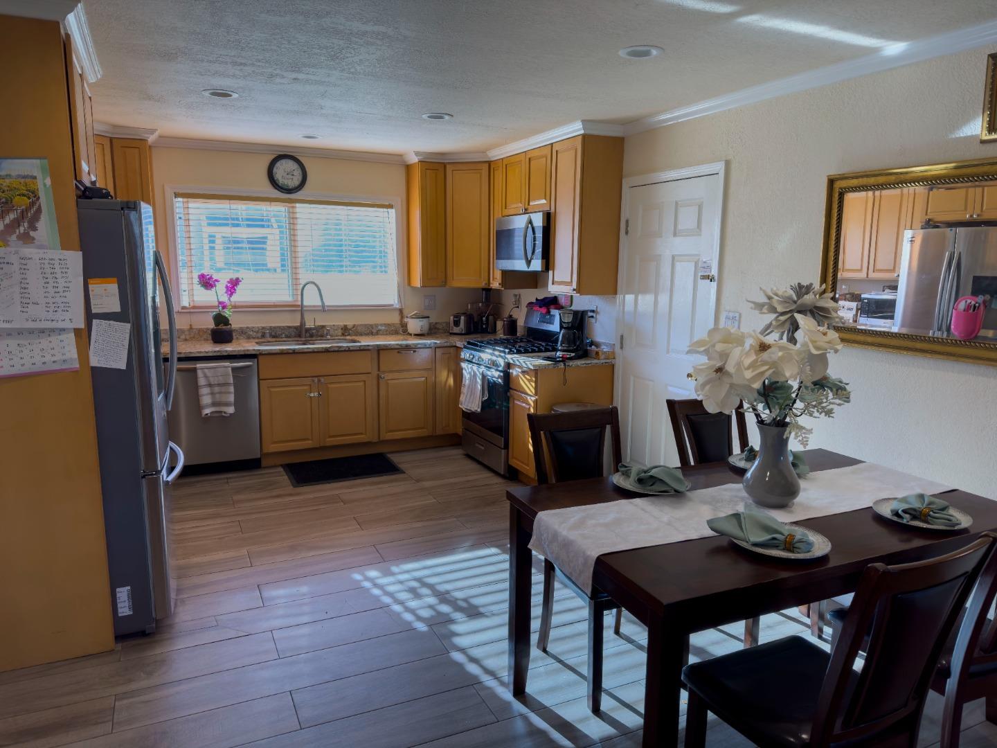 2268 Highlands Rd, Bayview, CA 94806 photo 9