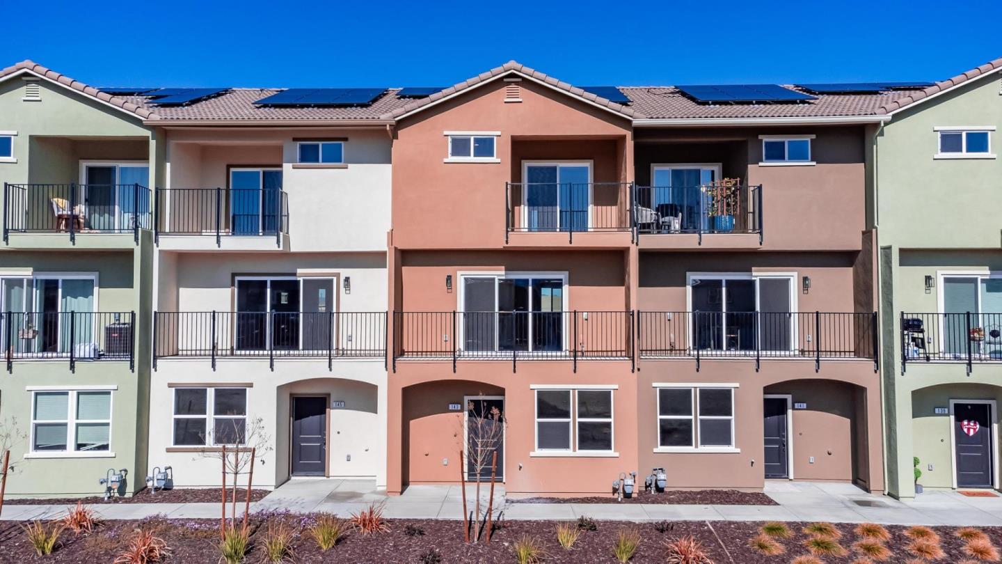 143 Bundeson Dr, Hollister, CA 95023 photo 6