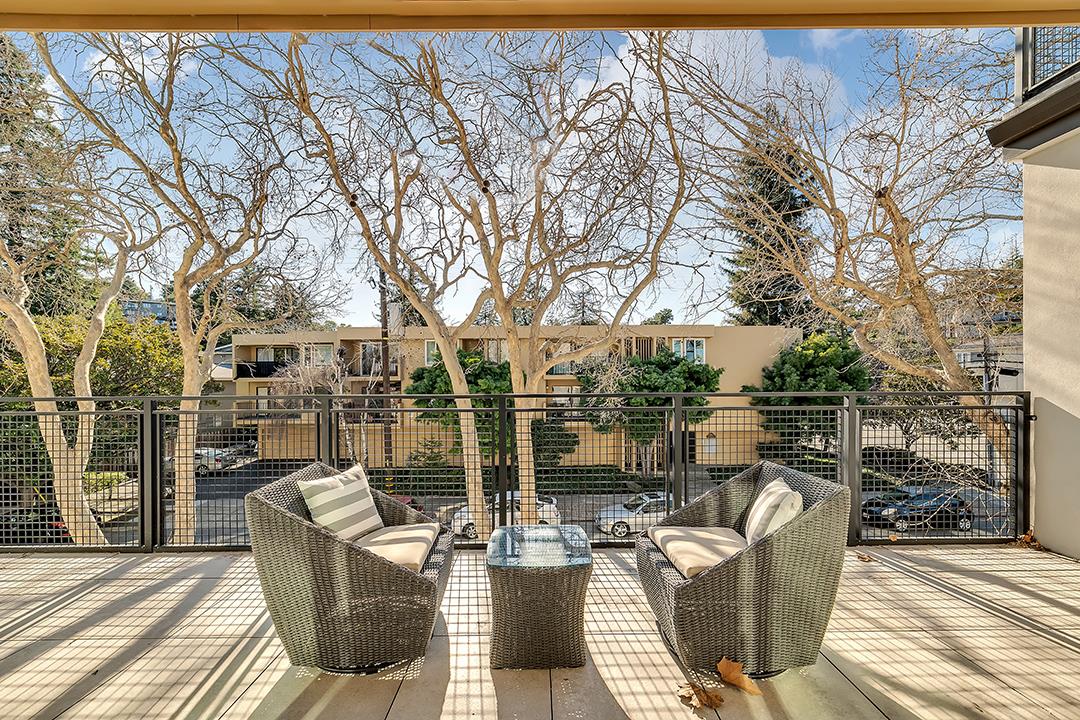 Detail Gallery Image 16 of 20 For 1667 San Carlos Ave #202,  San Carlos,  CA 94070 - 1 Beds | 1 Baths