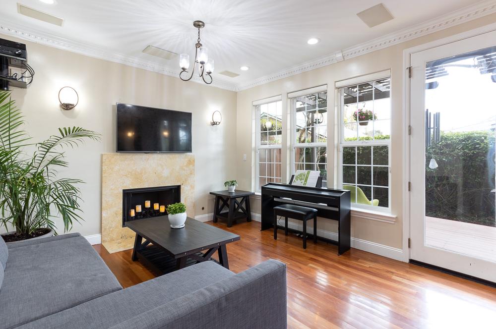 Detail Gallery Image 27 of 69 For 1214 Hollenbeck Ave, Sunnyvale,  CA 94087 - 3 Beds | 2/1 Baths