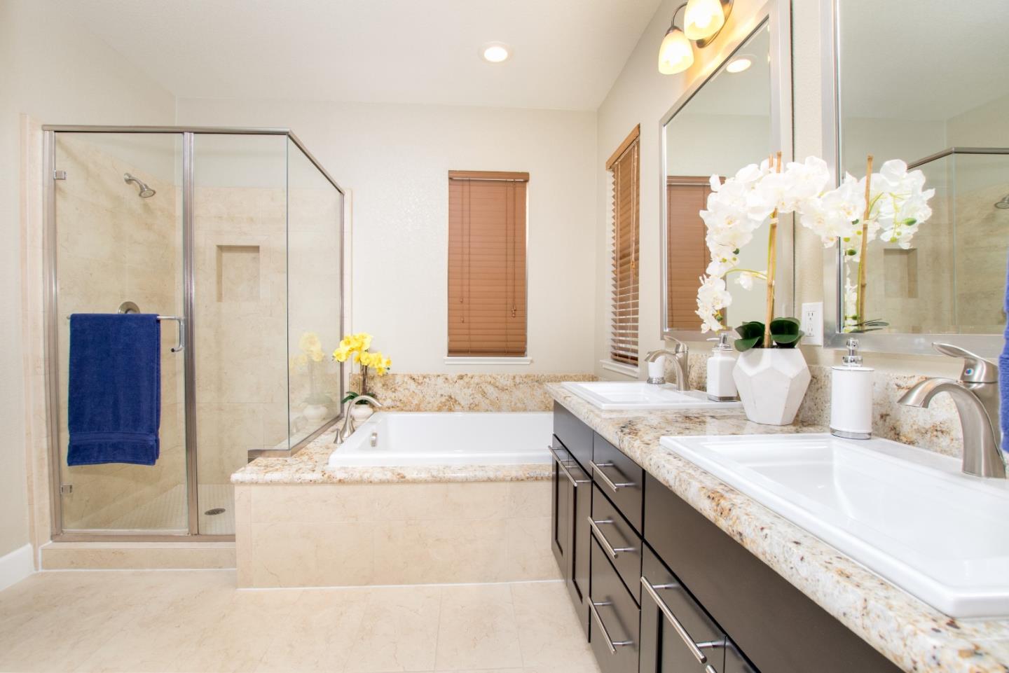 Detail Gallery Image 24 of 38 For 6068 Golden Vista Dr, San Jose,  CA 95123 - 5 Beds | 3/1 Baths