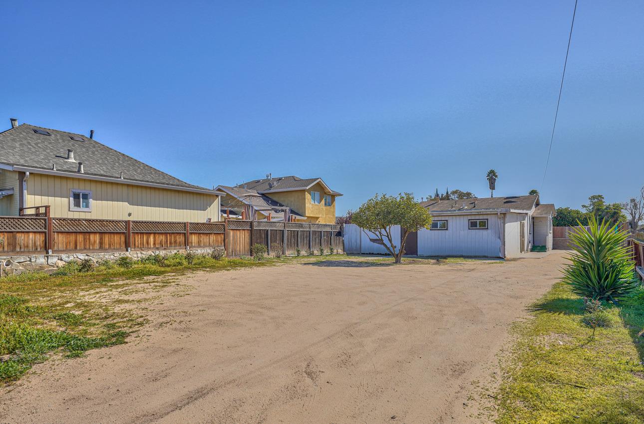 Detail Gallery Image 1 of 26 For 376 Dixi St, Soledad,  CA 93960 - 2 Beds | 1/1 Baths