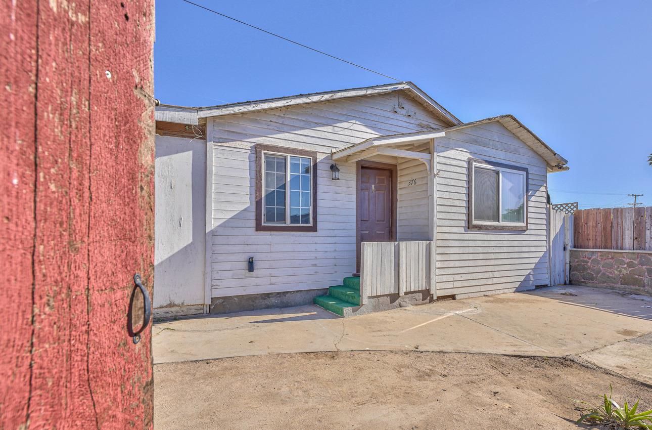 Detail Gallery Image 2 of 26 For 376 Dixi St, Soledad,  CA 93960 - 2 Beds | 1/1 Baths