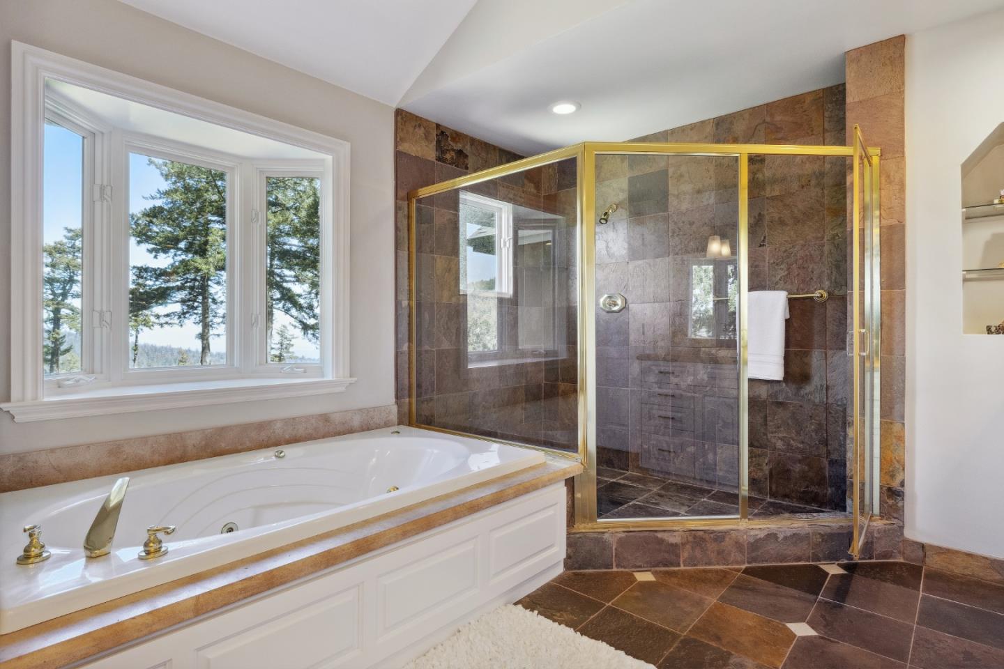 Detail Gallery Image 63 of 76 For 1430 Bear Gulch Rd, Woodside,  CA 94062 - 4 Beds | 4/2 Baths