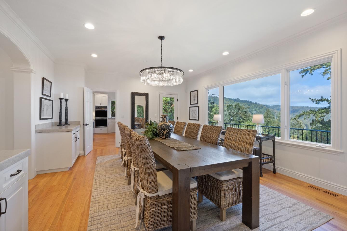 Detail Gallery Image 9 of 76 For 1430 Bear Gulch Rd, Woodside,  CA 94062 - 4 Beds | 4/2 Baths