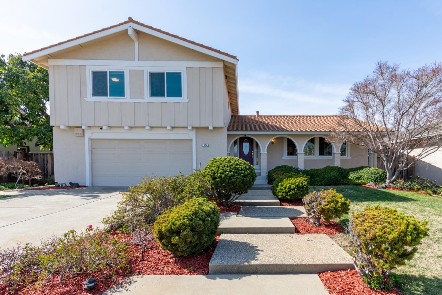 Detail Gallery Image 1 of 1 For 971 Shadow Brook Dr, San Jose,  CA 95120 - 4 Beds | 2/1 Baths