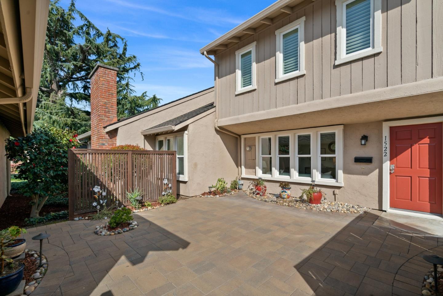 Detail Gallery Image 1 of 1 For 1522 Pine Glen Ct, San Jose,  CA 95125 - 3 Beds | 2/1 Baths