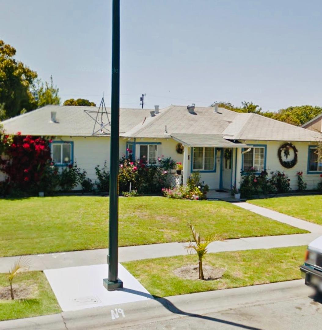 Photo of 32 Prince Pl in Salinas, CA