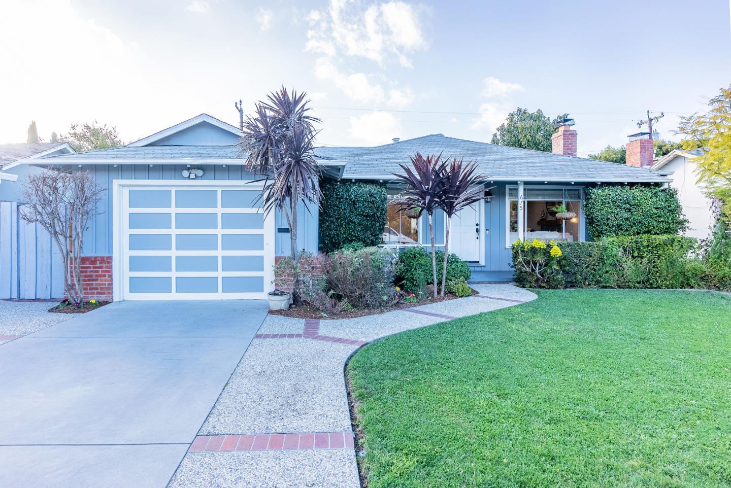 Detail Gallery Image 1 of 1 For 675 Manzanita Ave, Sunnyvale,  CA 94085 - 3 Beds | 1/1 Baths