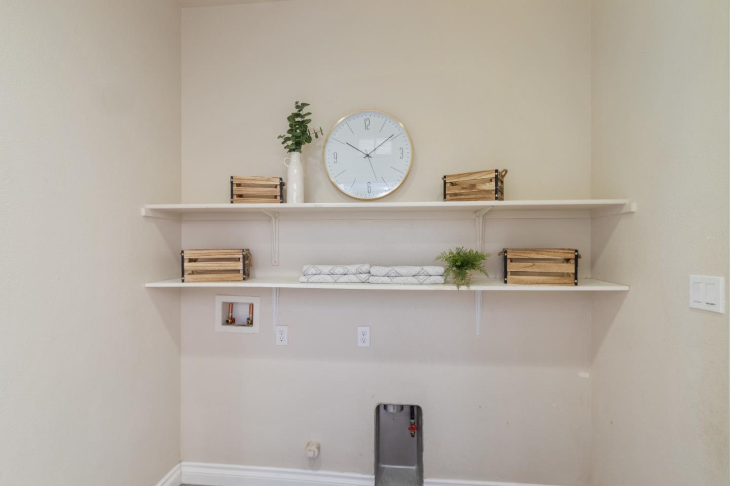 Detail Gallery Image 29 of 58 For 1193 Lucero Dr, Hollister,  CA 95023 - 3 Beds | 2 Baths