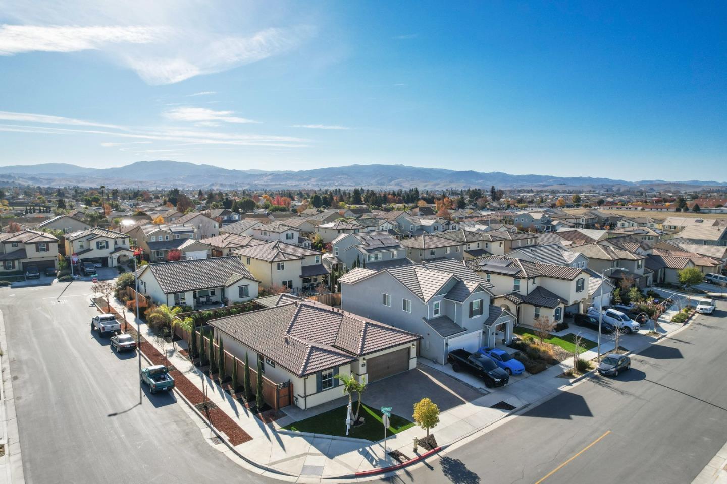 Detail Gallery Image 45 of 58 For 1193 Lucero Dr, Hollister,  CA 95023 - 3 Beds | 2 Baths