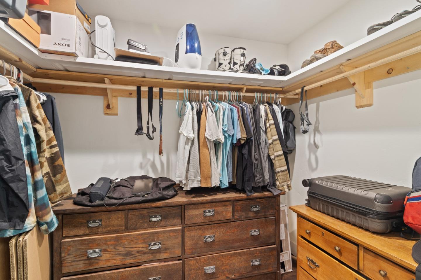 Detail Gallery Image 27 of 93 For 834 Pine Flat Rd, Santa Cruz,  CA 95060 - 3 Beds | 3 Baths