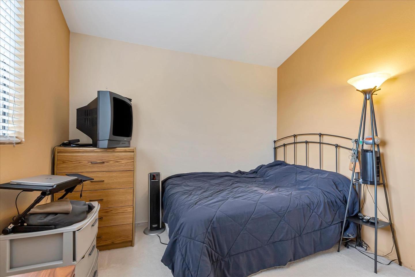 Detail Gallery Image 35 of 44 For 1250 Elkwood Dr, Milpitas,  CA 95035 - 4 Beds | 2/1 Baths