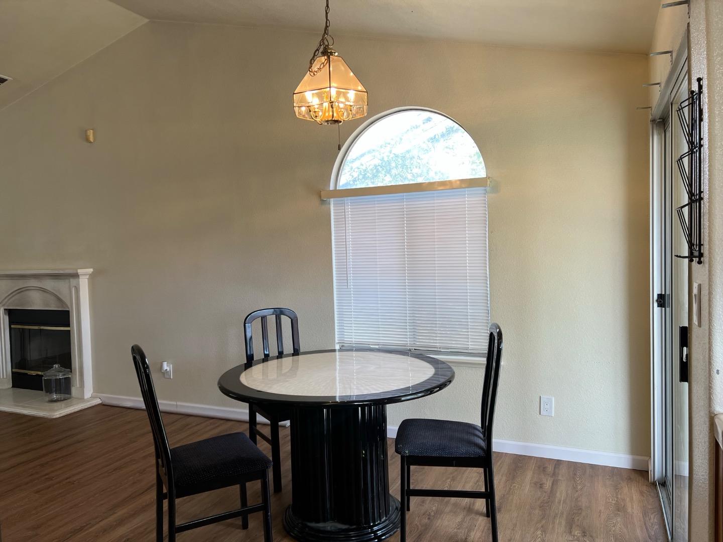 5522 N Ellendale Ave, Fresno County, CA 93722 photo 3