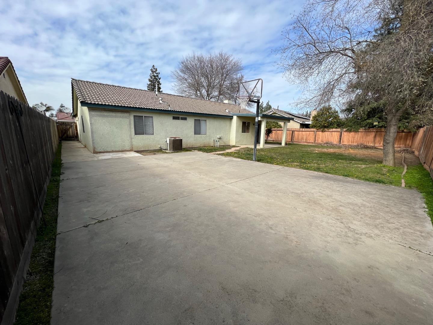 5522 N Ellendale Ave, Fresno County, CA 93722 photo 9