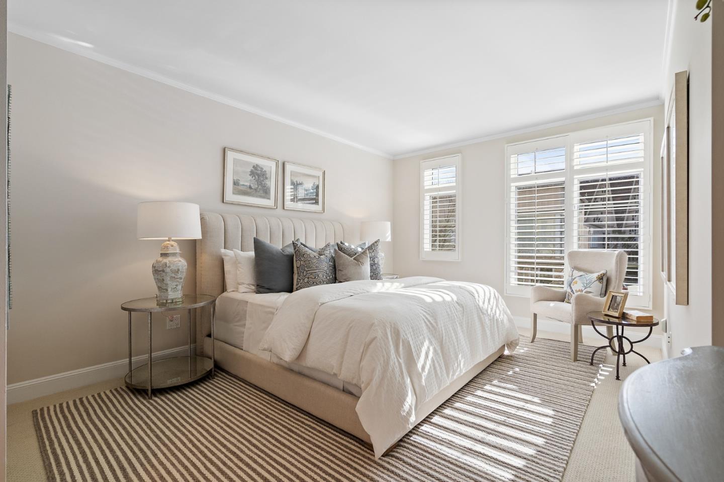 Detail Gallery Image 10 of 50 For 555 Byron St #201,  Palo Alto,  CA 94301 - 3 Beds | 2/1 Baths