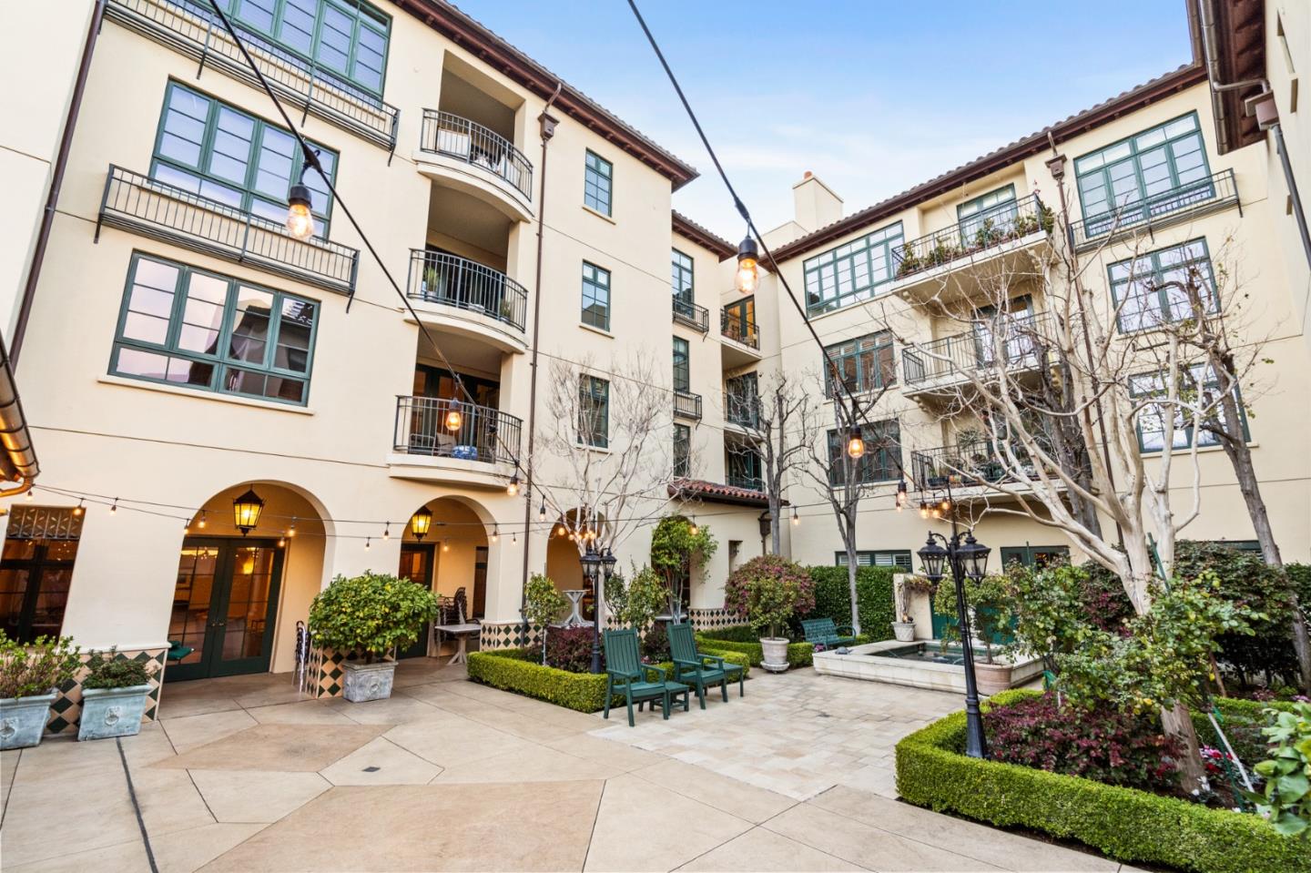 Detail Gallery Image 36 of 50 For 555 Byron St #201,  Palo Alto,  CA 94301 - 3 Beds | 2/1 Baths