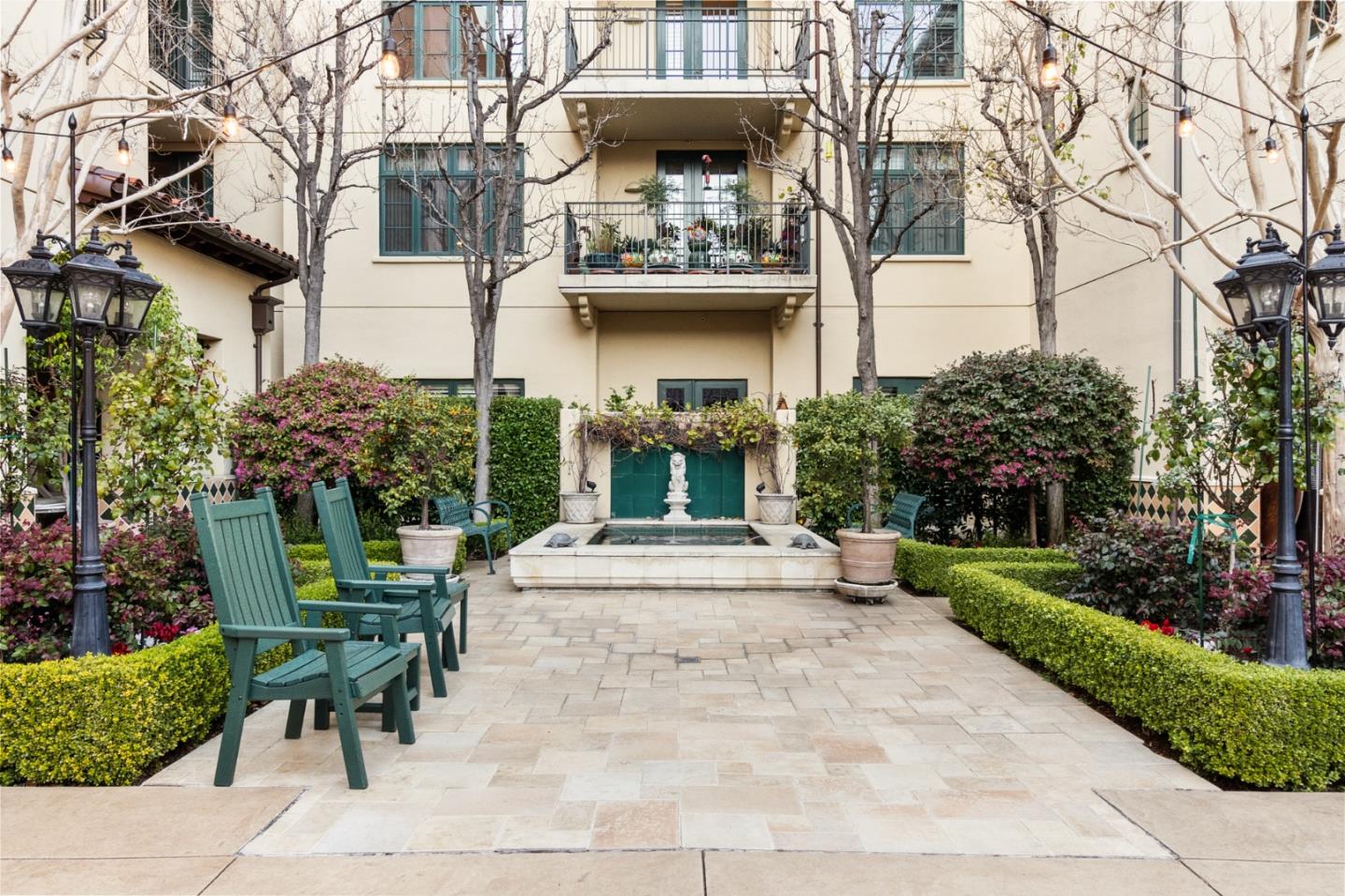 Detail Gallery Image 37 of 50 For 555 Byron St #201,  Palo Alto,  CA 94301 - 3 Beds | 2/1 Baths