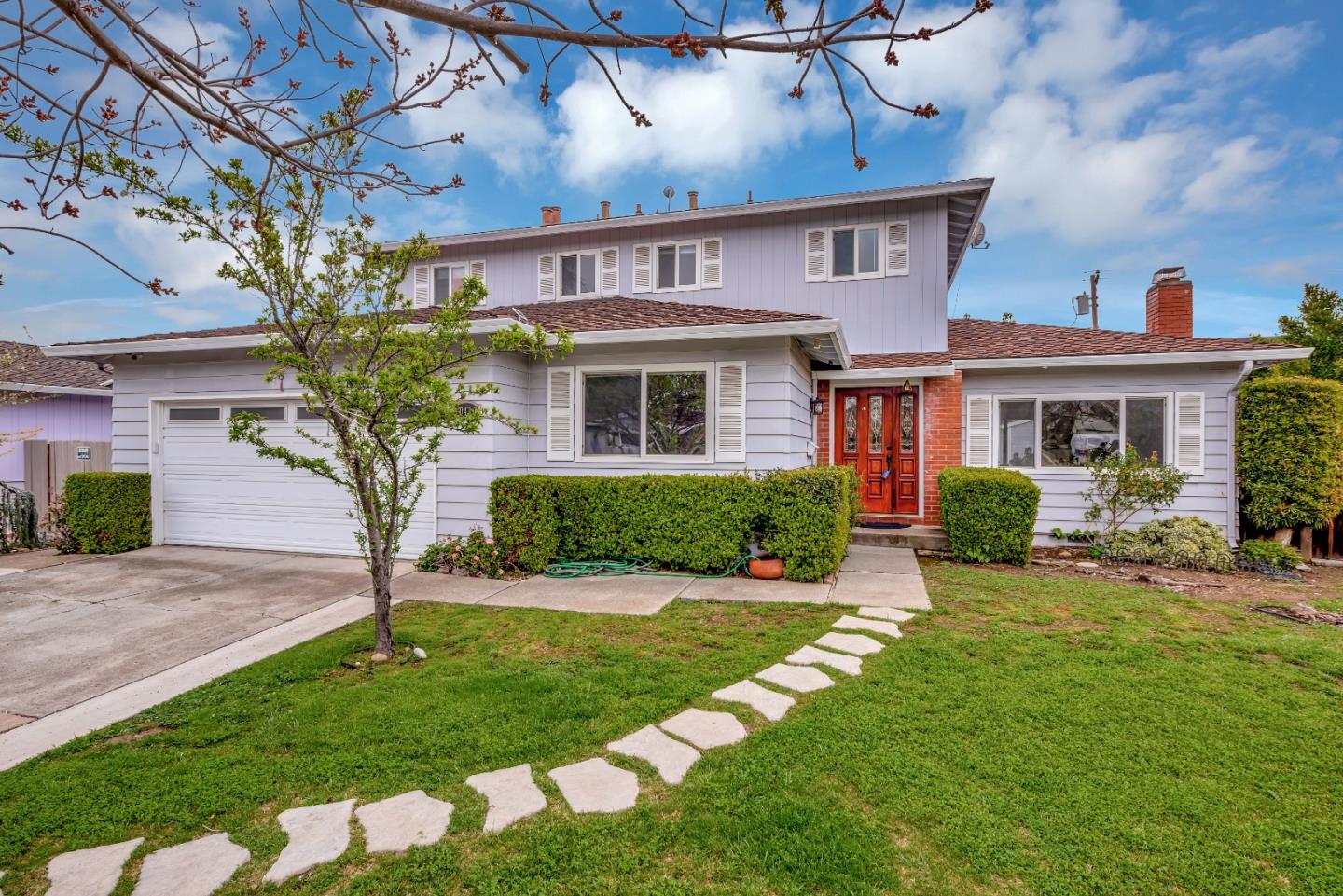 10416 Paradise DR, CUPERTINO, CA 95014