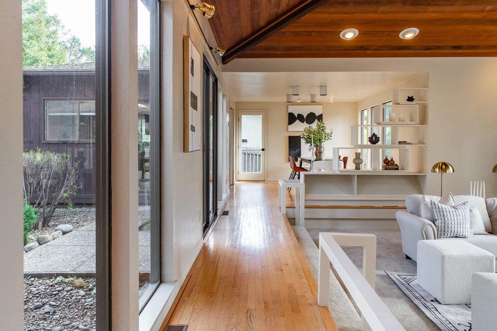 Detail Gallery Image 8 of 50 For 4086 Los Altos Dr, Pebble Beach,  CA 93953 - 3 Beds | 2 Baths