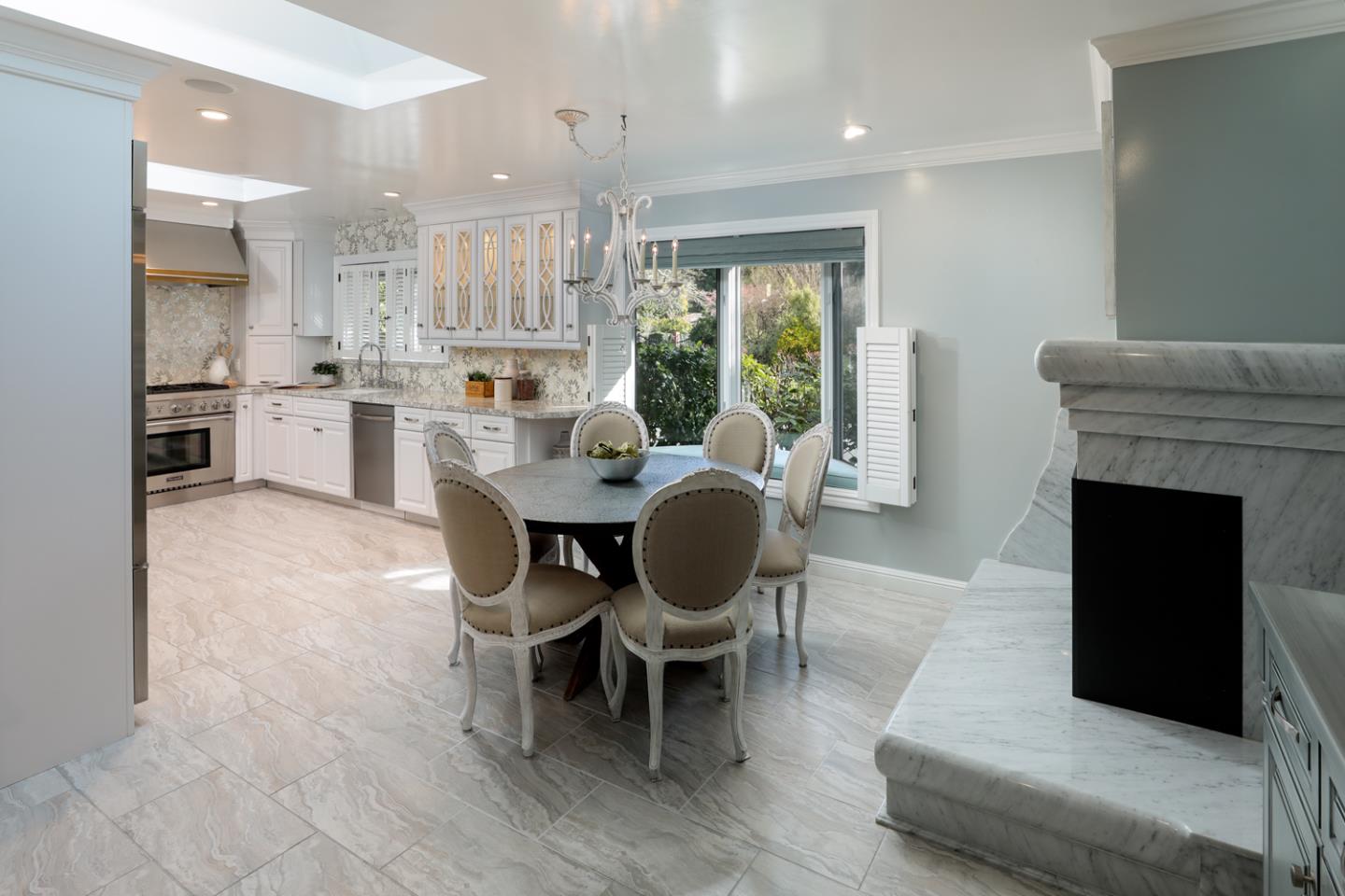 Detail Gallery Image 9 of 45 For 57 San Benito Ave, Atherton,  CA 94027 - 4 Beds | 2/1 Baths