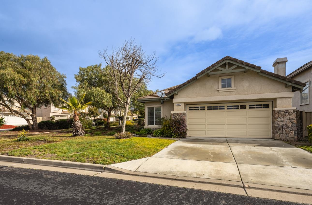 Detail Gallery Image 1 of 1 For 19303 Acclaim Dr, Salinas,  CA 93908 - 3 Beds | 2 Baths