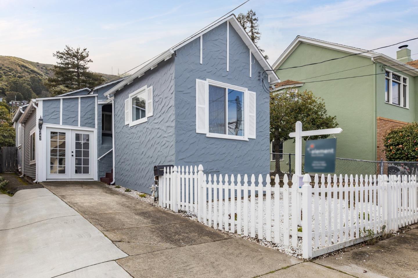 Detail Gallery Image 1 of 1 For 347 Mendocino St, Brisbane,  CA 94005 - 2 Beds | 1 Baths