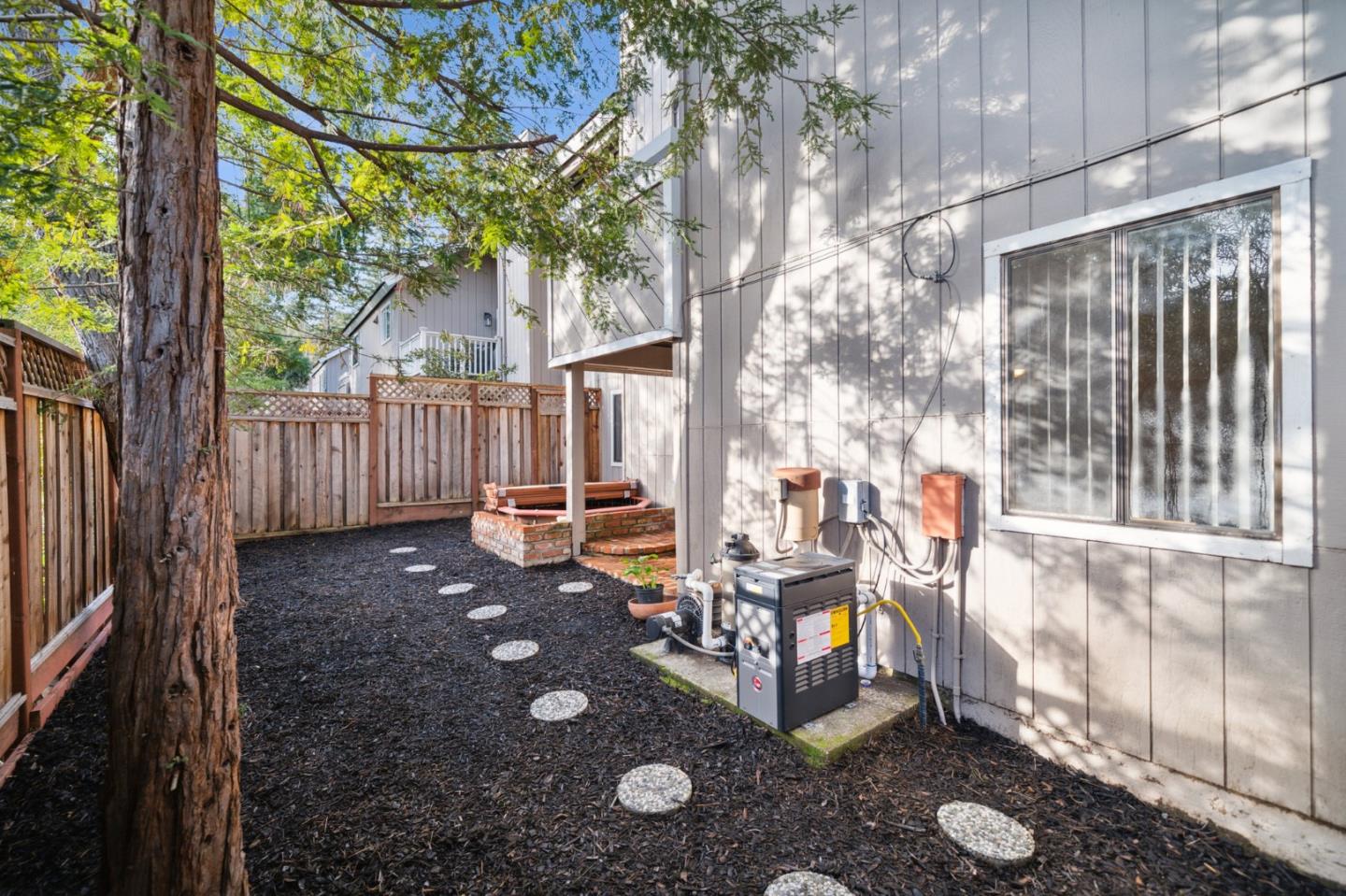 Detail Gallery Image 17 of 19 For 177 Villa Ave, Los Gatos,  CA 95030 - 2 Beds | 1/1 Baths