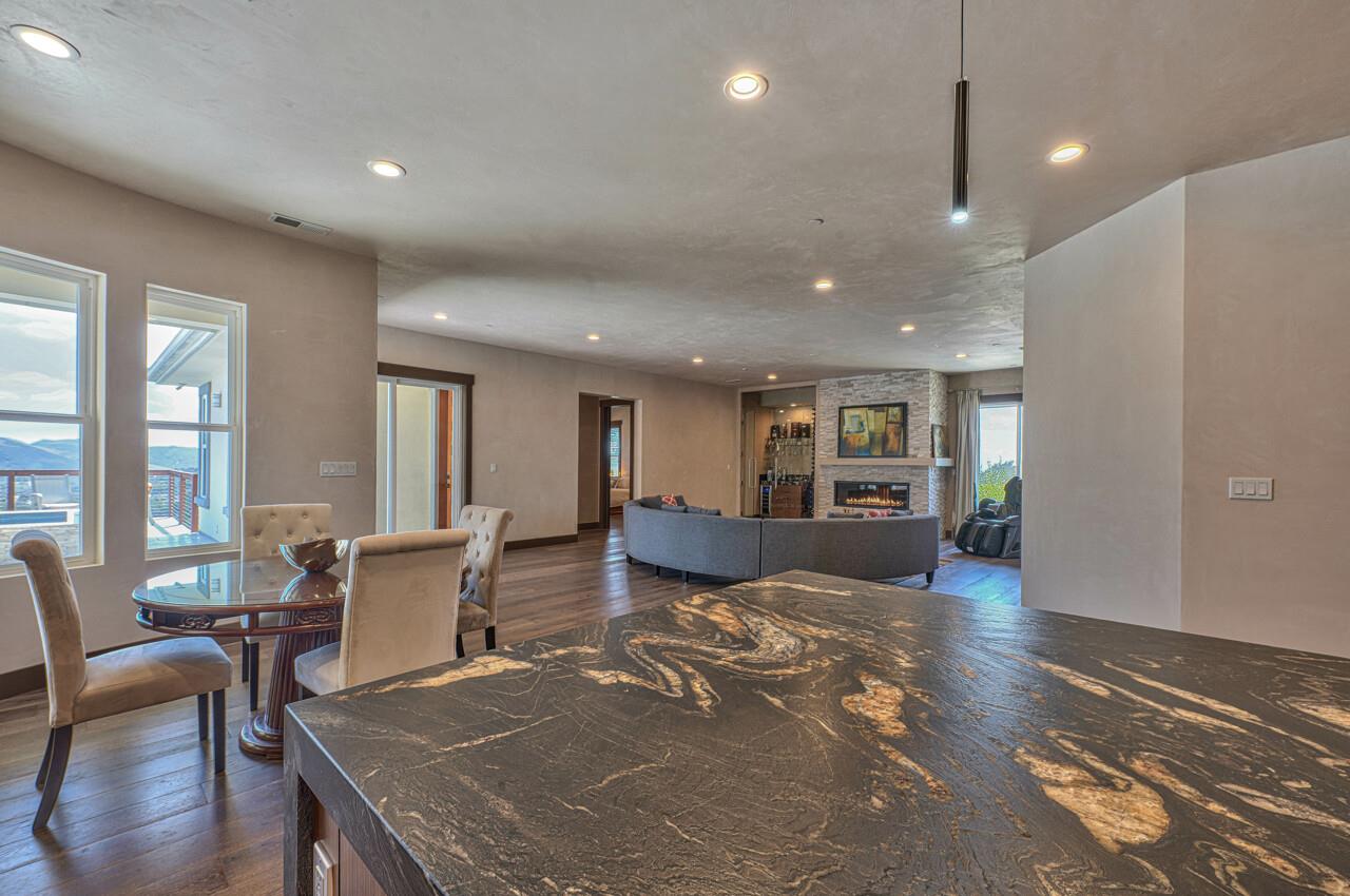 Detail Gallery Image 24 of 68 For 8729 Eagles Roost Rd, Salinas,  CA 93907 - 5 Beds | 6 Baths