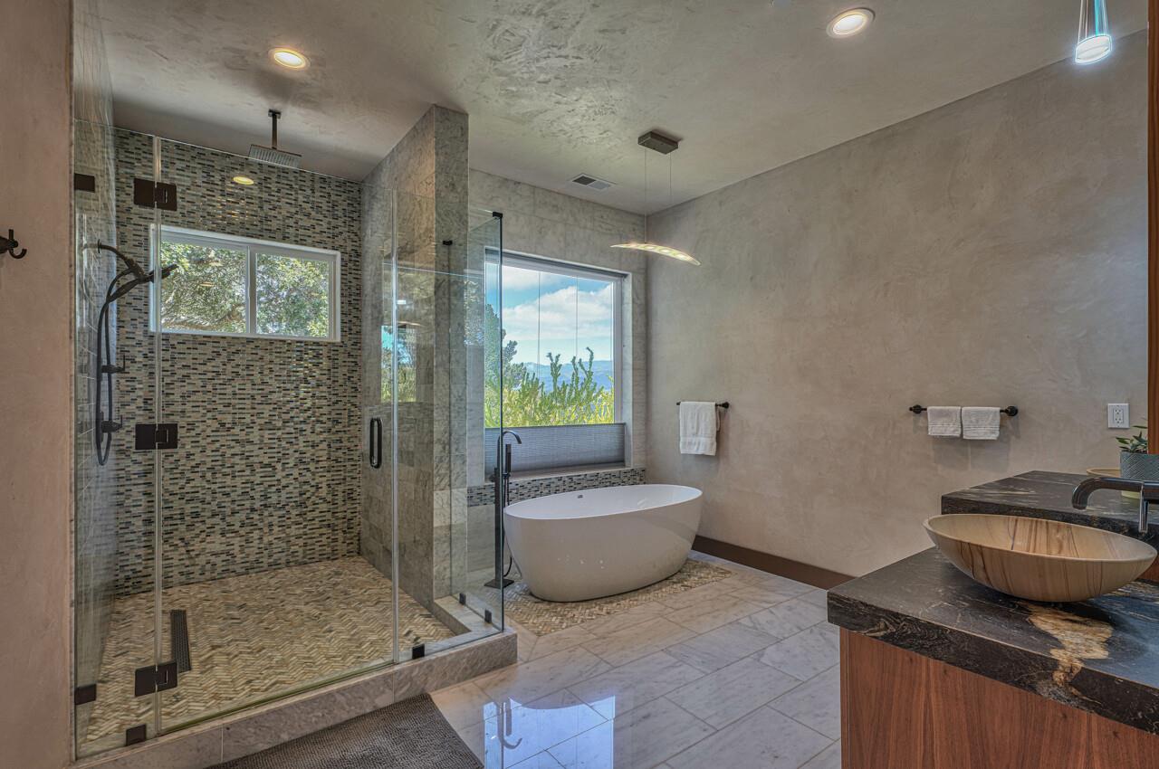 Detail Gallery Image 36 of 68 For 8729 Eagles Roost Rd, Salinas,  CA 93907 - 5 Beds | 6 Baths