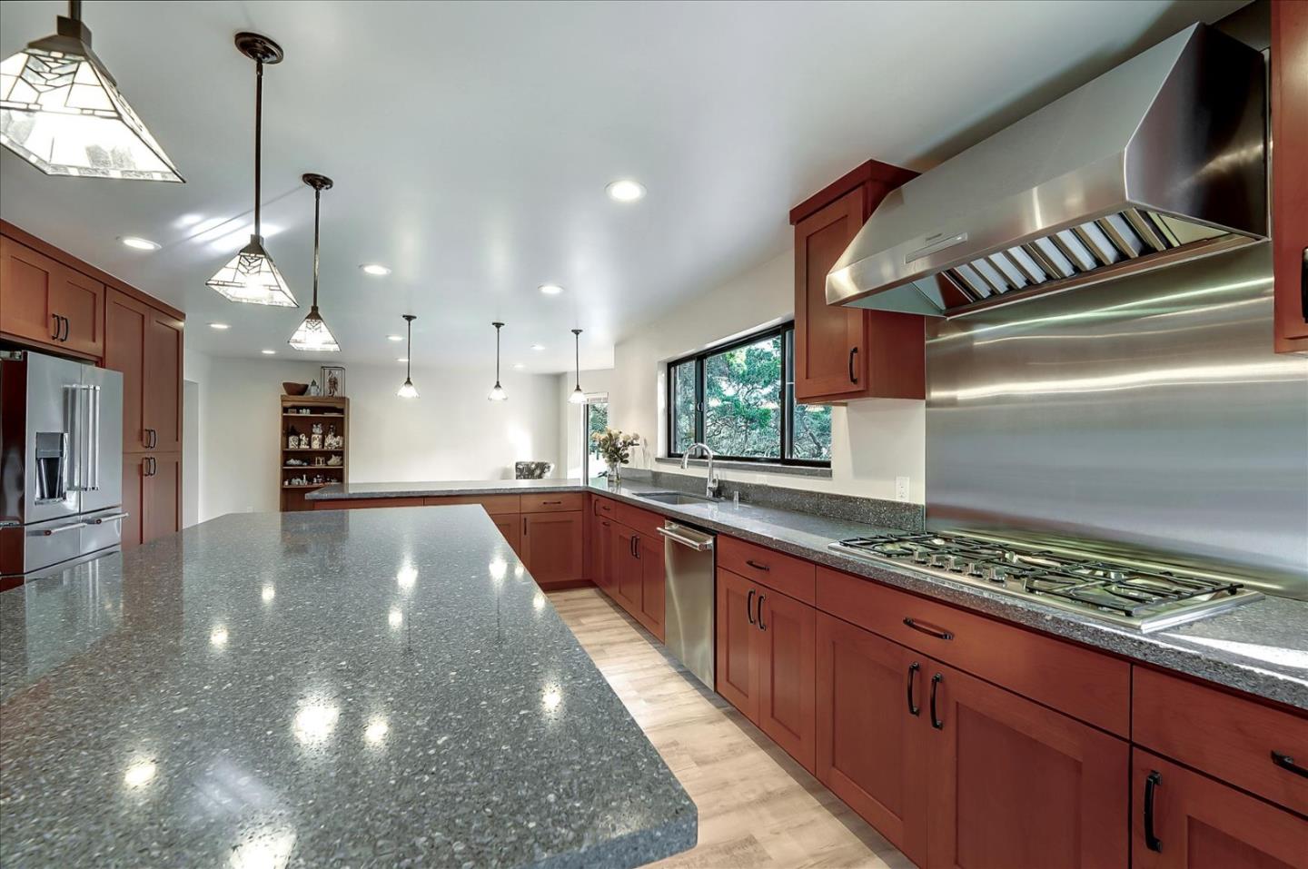 Detail Gallery Image 3 of 50 For 267 Chirco Ave, Santa Cruz,  CA 95065 - 5 Beds | 3 Baths