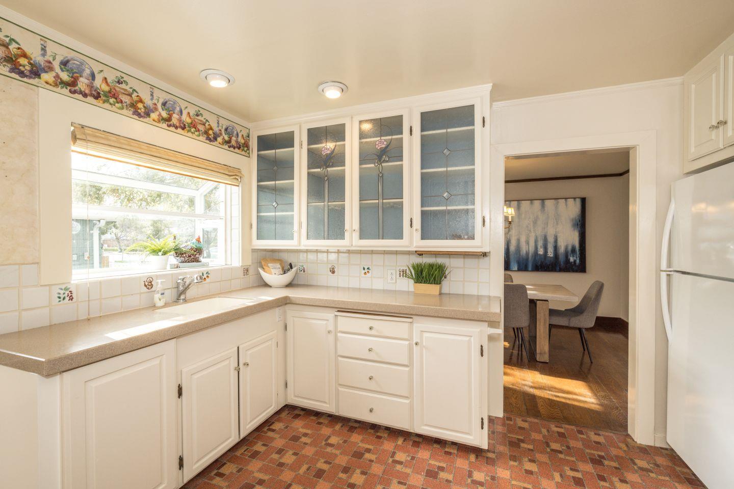 Detail Gallery Image 16 of 46 For 453 King St, Redwood City,  CA 94062 - – Beds | – Baths