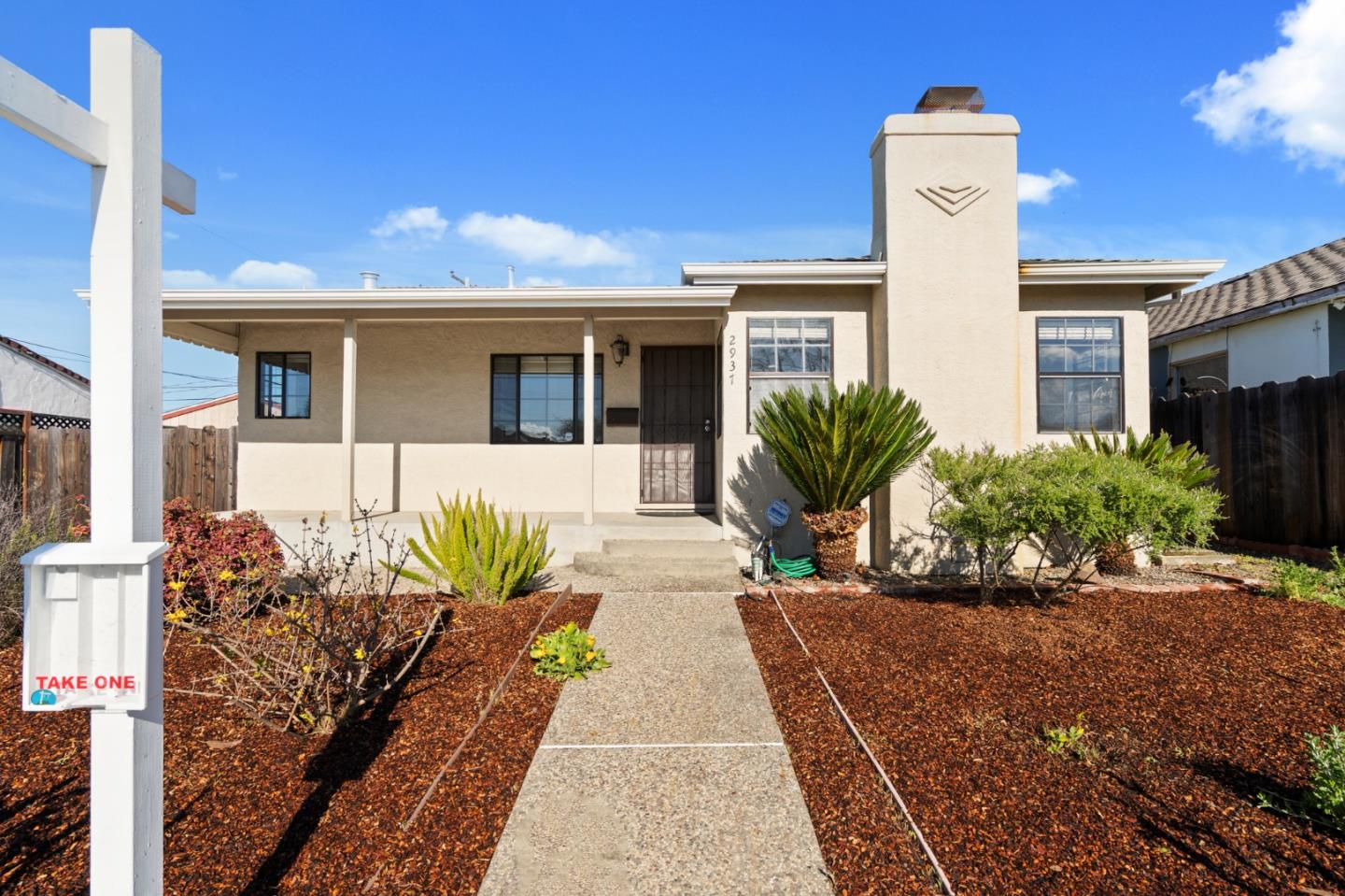 Detail Gallery Image 1 of 1 For 2937 Betsy Way, San Jose,  CA 95133 - 2 Beds | 1 Baths