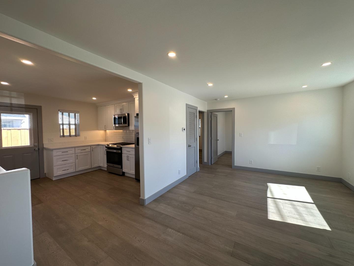 Detail Gallery Image 15 of 29 For 228 North Ave, Aptos,  CA 95003 - 2 Beds | 1 Baths