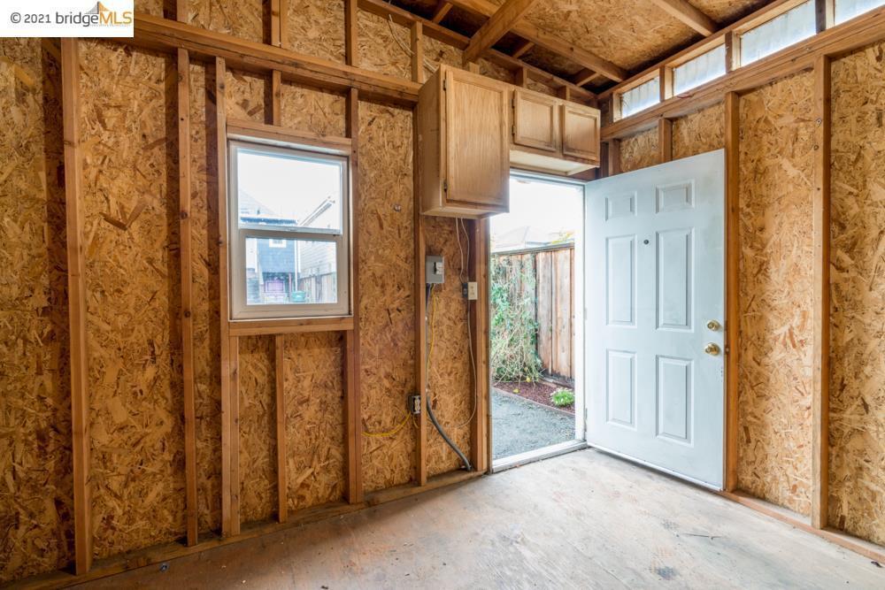 337 Center St, Oakland, CA 94607 photo 14