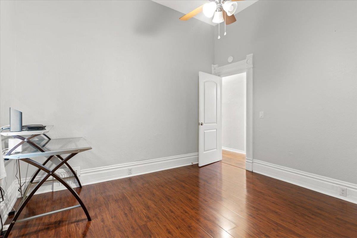 Detail Gallery Image 16 of 34 For 441 S 6th St, San Jose,  CA 95112 - 5 Beds | 2/1 Baths