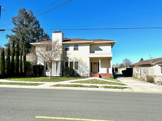 Detail Gallery Image 1 of 1 For 470 Observatory Ave, Ukiah,  CA 95482 - 3 Beds | 2/1 Baths