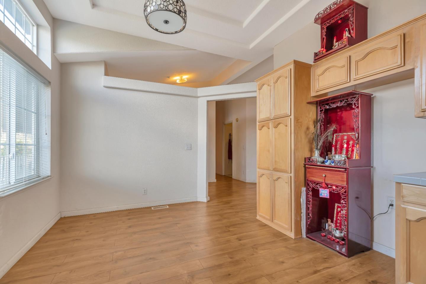 Detail Gallery Image 18 of 79 For 7415 Furlong Ave, Gilroy,  CA 95020 - 4 Beds | 2 Baths